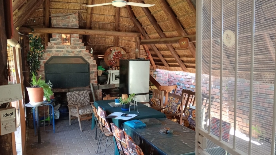 2 Bedroom Property for Sale in Pellissier Free State